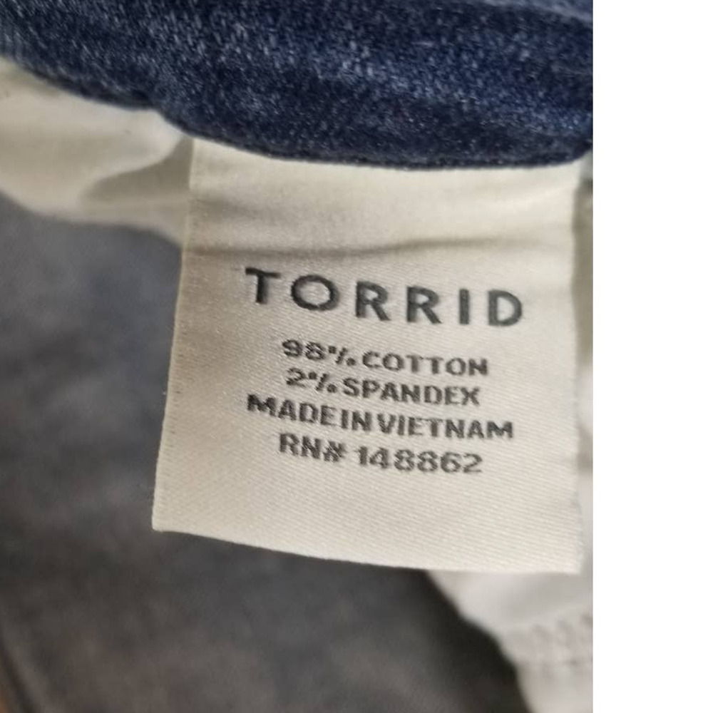 Torrid Ankle Skinny Distressed Hem Lightwash  JeansWomen's Sz 22R - Picture 6 of 6